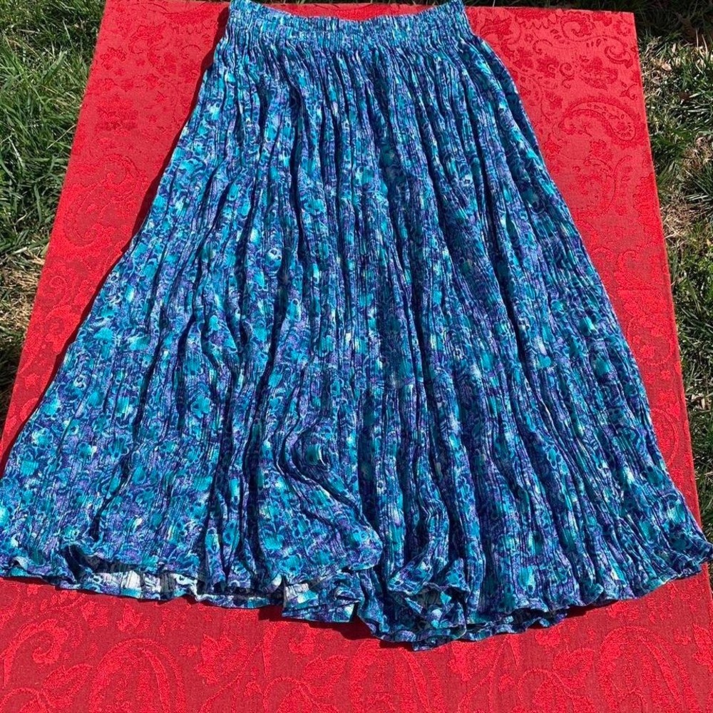 Vintage blue pleated floral prairie skirt‎ size small